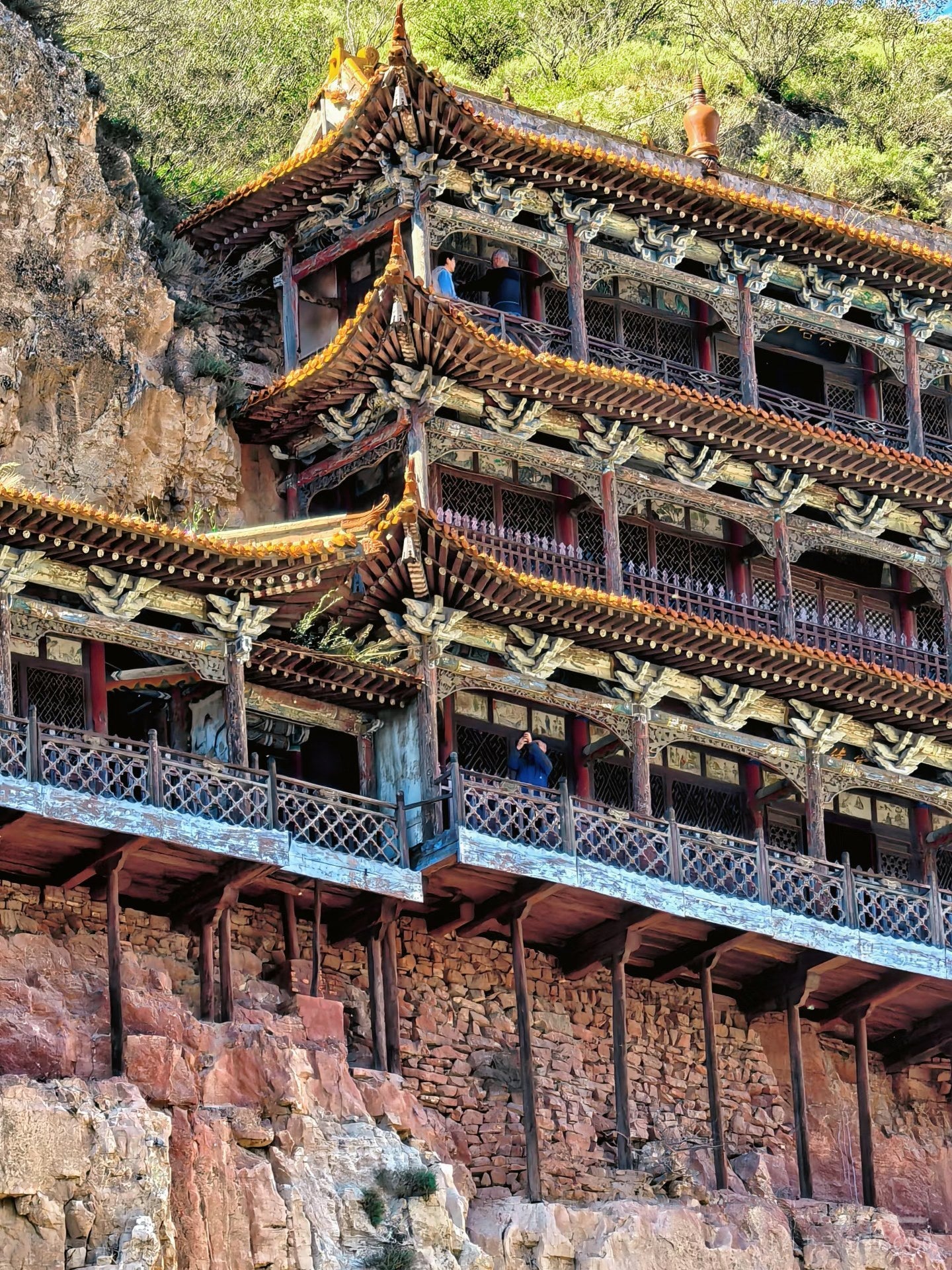 Datong Small-Group Day Tour: Yungang Grottoes and Hanging Temple